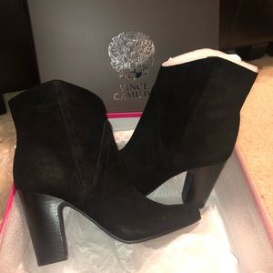 NWT- Vince Camuto Bootie
